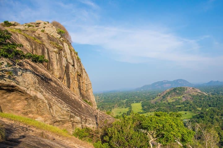 Ancient Kingdoms Day Trip from Kandy: Yapahuwa & Panduwasnuwara photo 4