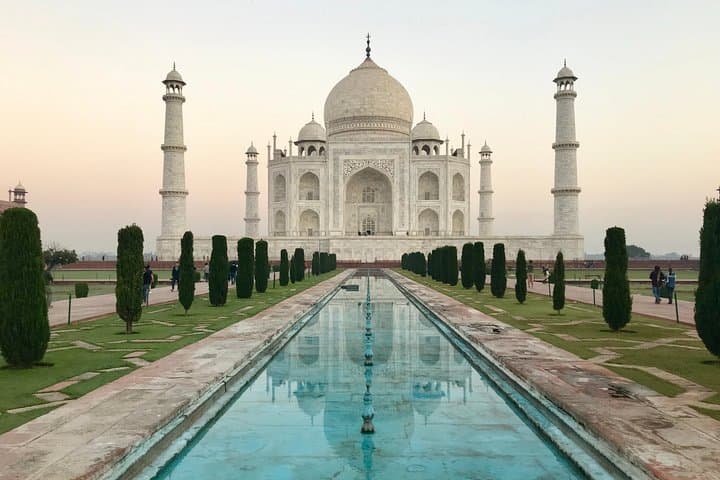 3-Night Agra & Varanasi Train Tour from Delhi — Taj Mahal, Sarnath & Ganga Aarti photo 5