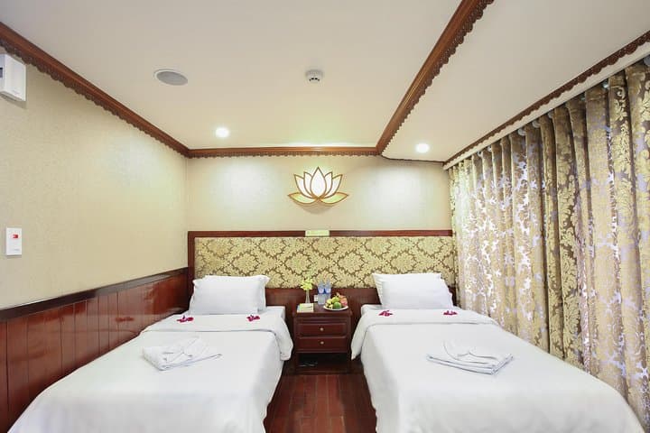 Oriental Sails 2-Day Halong Bay Junk Cruise — Overnight Tour from Hanoi photo 4