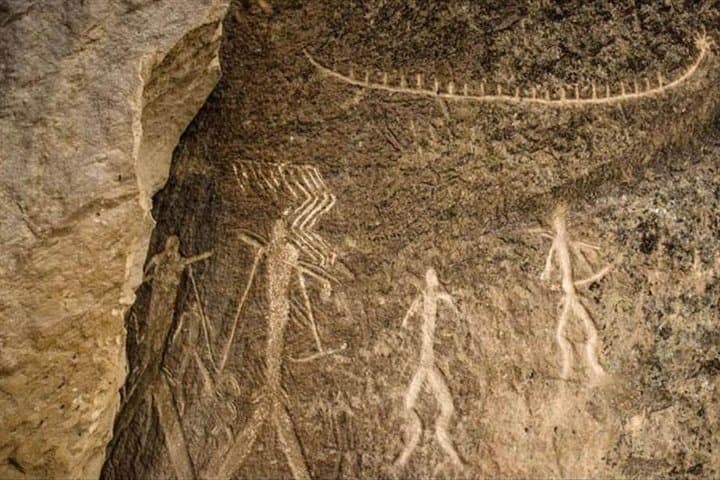 Gobustan & Mud Volcano Day Tour from Baku — Petroglyphs, Semi‑Desert Trails & Mud Spouts photo 3