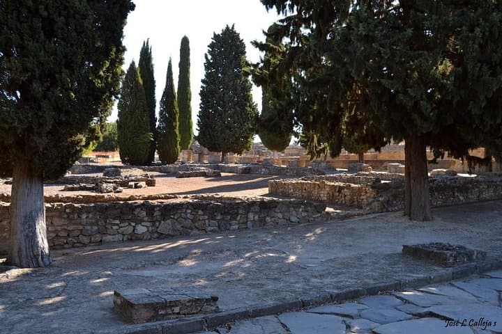 Walk the Stones of Italica: Seville Day Trip to Roman Ruins, Monastery & Wine Tasting photo 5