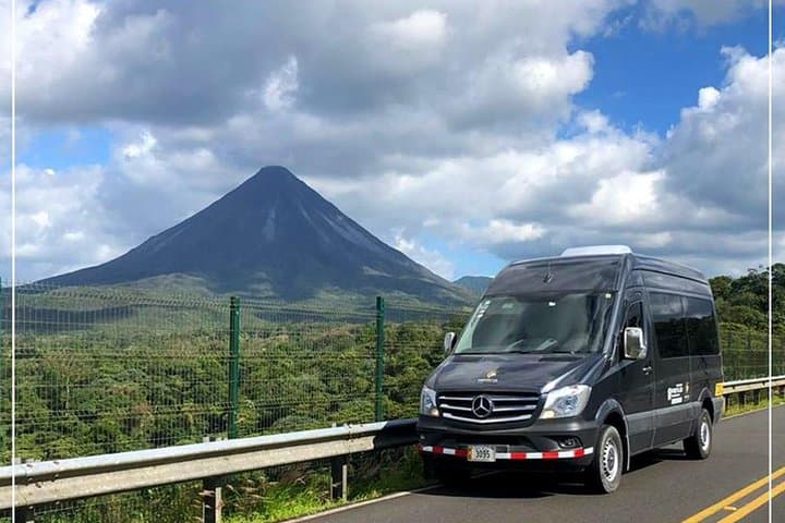 Private Transfer Manuel Antonio to Monteverde | Scenic Minivan Shuttle