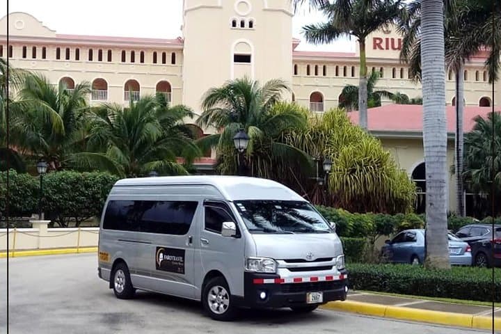 Private Transfer SJO to Manuel Antonio: Door-to-Door Minivan Service photo 2