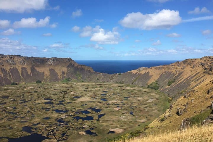 Private Full-Day Rapa Nui Grand Tour — Ahu Tongariki, Rano Raraku & Orongo photo 4