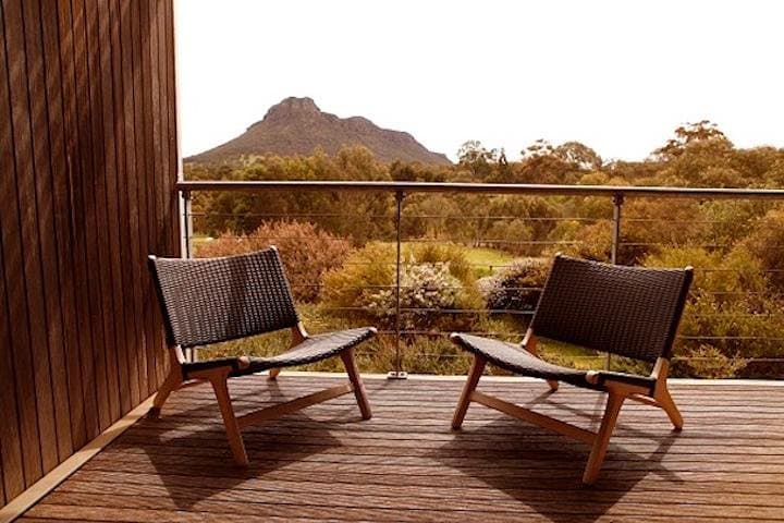 3-Day Great Ocean Road and Grampians Tour from Melbourne — Coastal Cliffs, Wildlife & Aboriginal Rock Art photo 4