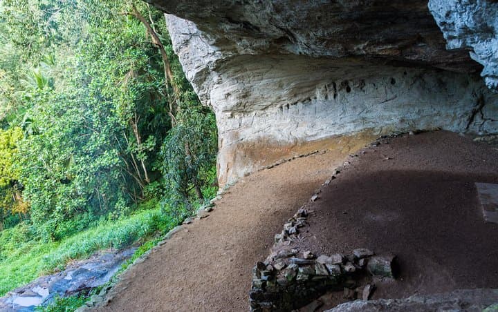 Into Belilena: Private Cave Expedition from Colombo photo 4