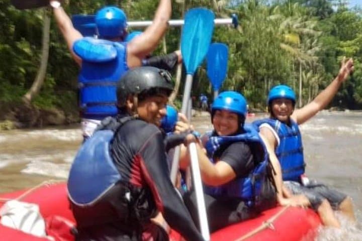 Bali River Rafting with Gourmet Balinese Lunch — Ubud Ayung River Adventure photo 2