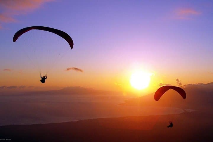 Tandem Paragliding Over Alanya: Toros Mountains to Cleopatra Beach