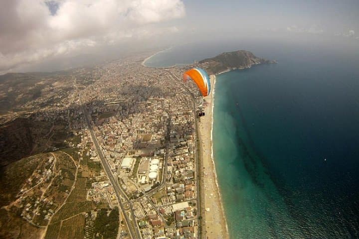 Tandem Paragliding Over Alanya: Toros Mountains to Cleopatra Beach photo 5