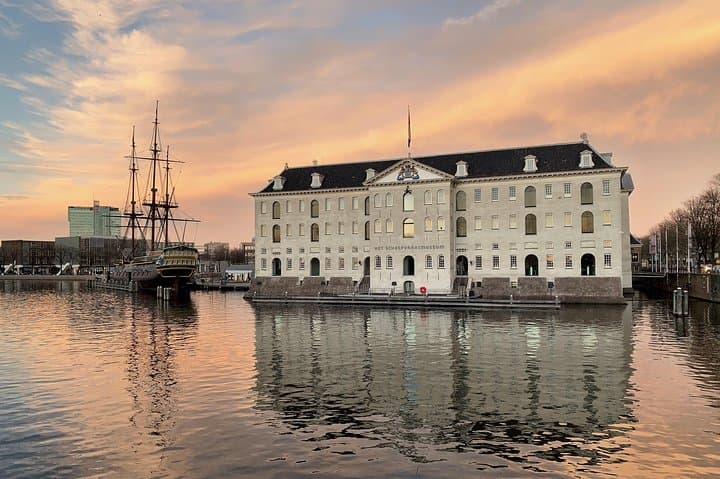 Personalized Amsterdam Photography Tour: Capture the City Like a Local photo 2