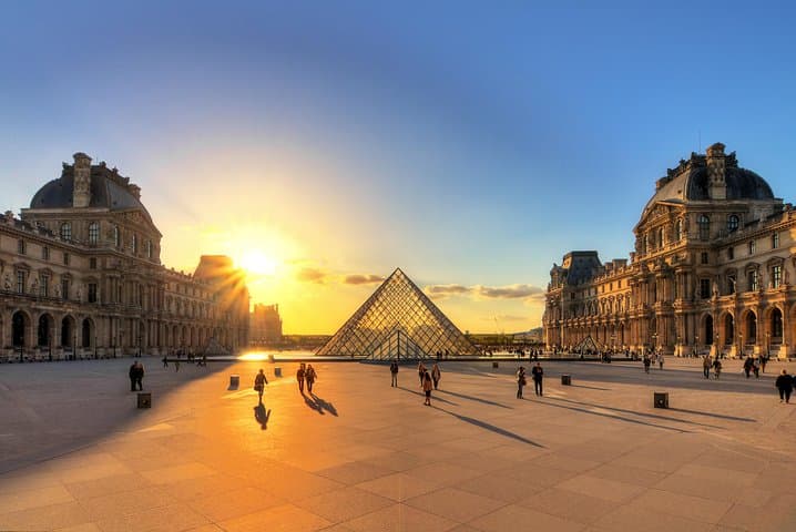 Evening Eiffel Tower Visit, Paris Bus Tour & Seine River Cruise photo 2