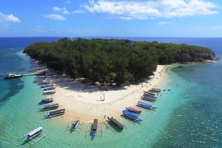 Snorkel Gili Nanggu: Coral Gardens, White Sand & Private Outrigger Day Trip photo 3