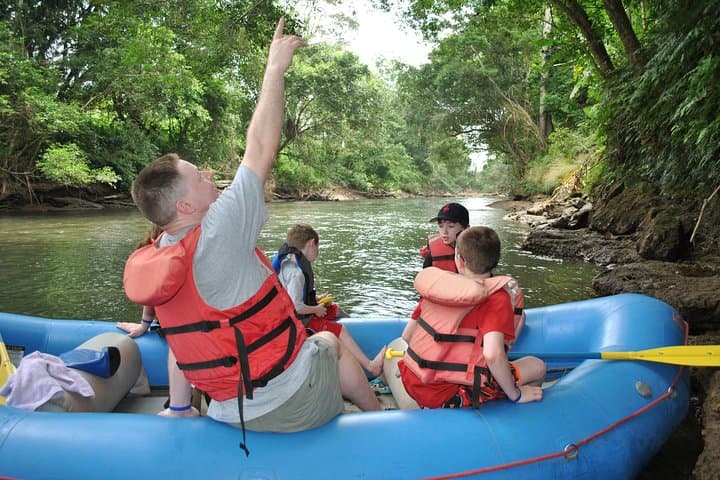 Safari Float & La Fortuna Waterfall Combo: River Raft, Waterfall Swim and Typical Lunch photo 5