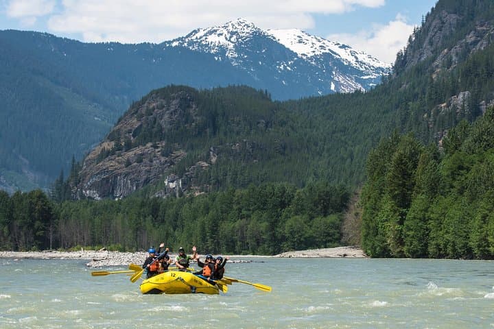 Elaho Whitewater Rafting: Class 3–4 Full-Day Adventure in Squamish Valley photo 4