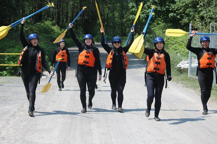 Cheakamus Family Rafting — Half-Day Rapids in Paradise Valley photo 4