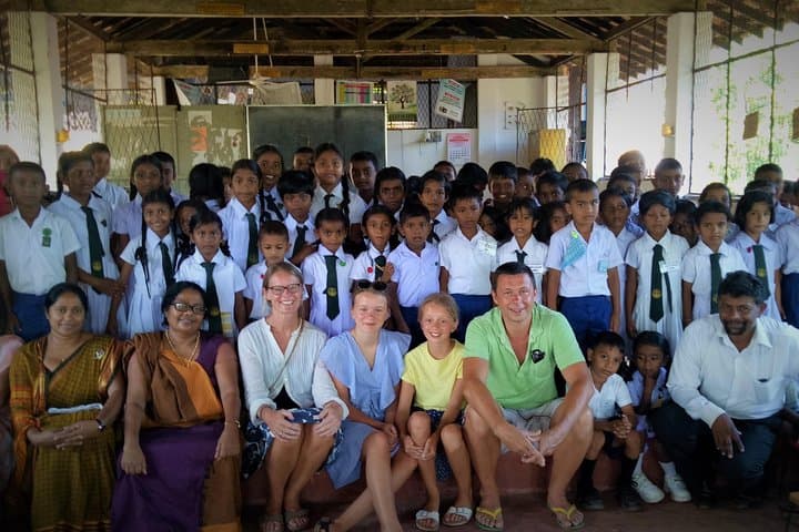 Sri Lankan Happy Faces: School Visit and Tea Tasting Cultural Exchange in Galle