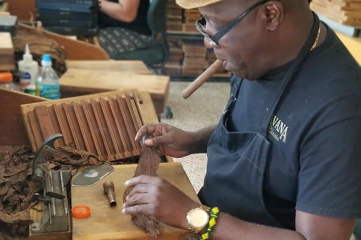 Private Cigar and Rum Tasting in Little Havana — Authentic Miami Cuban Spirits & Cigars photo 3