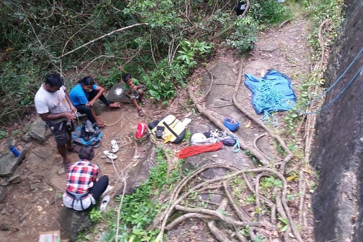 Kotigahakanda Rock Climbing: Half-Day Climb from Colombo photo 2