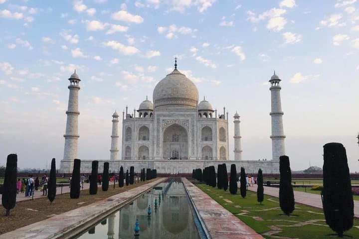 Same-Day Taj Mahal and Agra Fort Tour from Delhi — Essential Visitor Guide