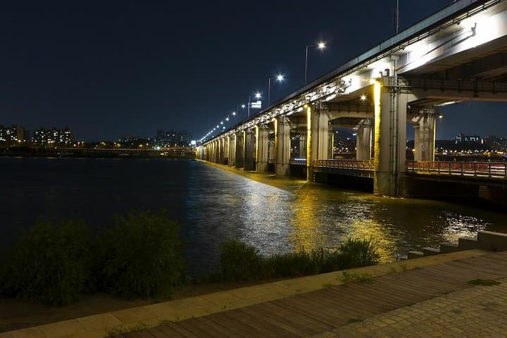 Seoul Night Skyline Private Tour — Custom 4‑Hour City Lights Experience photo 4