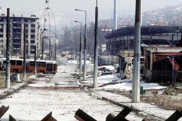 Sarajevo Under Siege Guided Tour: Tunnel Museum, Sniper Alley & Yellow Fortress