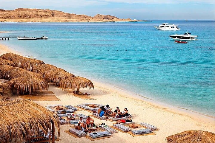 Red Sea Day Trip to El Ain Sokhna from Cairo — Hotel Day Use & Beach Time photo 1