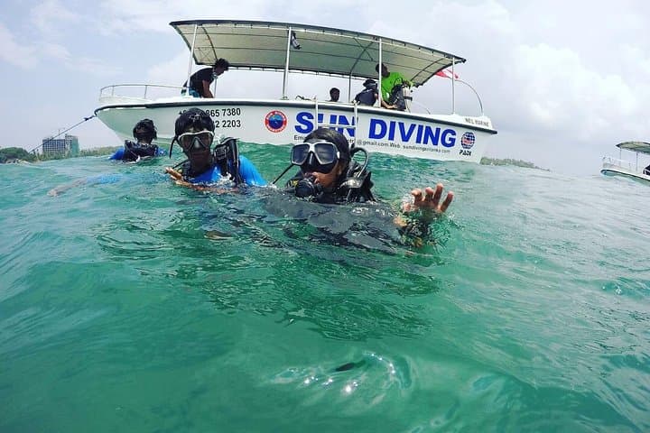 Discover Scuba in Unawatuna Bay: Introductory Dive with Free Underwater Photos photo 4