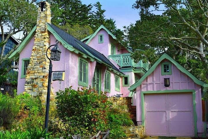 Carmel's Fairy-Tale Houses: Self-Guided Walking Audio Tour