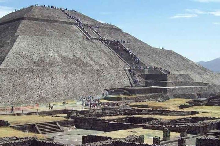 2-day-super-combo-cdmx-pyramids-taxco-cuernavaca photo 5