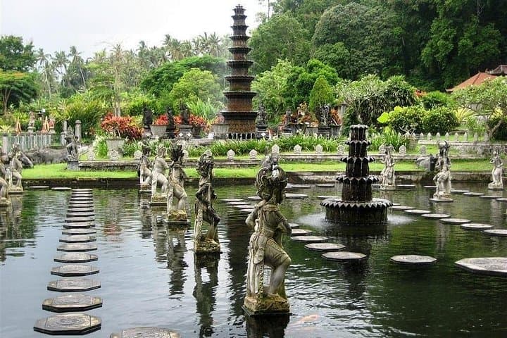 Lempuyang Gate of Heaven & Tukad Cepung: Eastern Bali Full-Day Cultural and Waterfall Tour photo 2