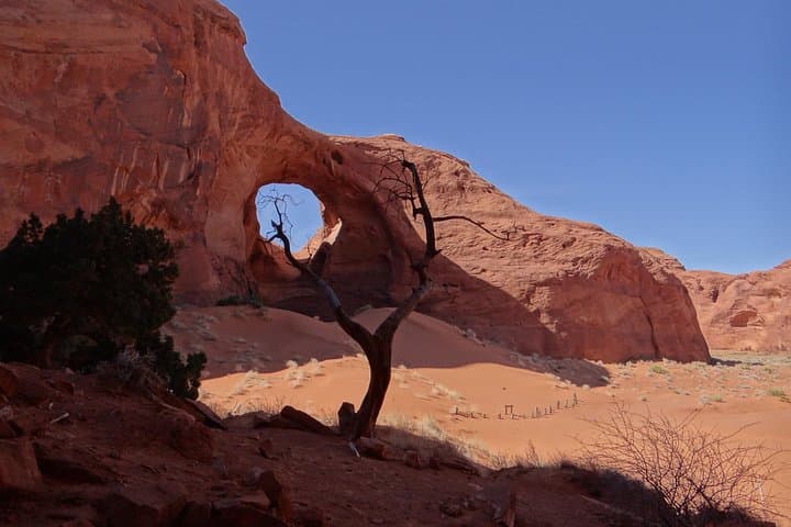 Exploring Monument Valley: A 2.5-Hour Blackwater Tour with Navajo Guides photo 2