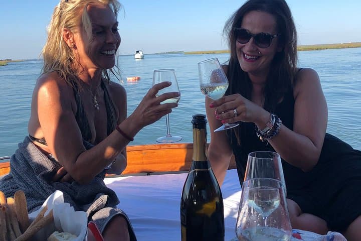 venetian-lagoon-private-vintage-boat-tour-to-burano-torcello-and-san-francesco