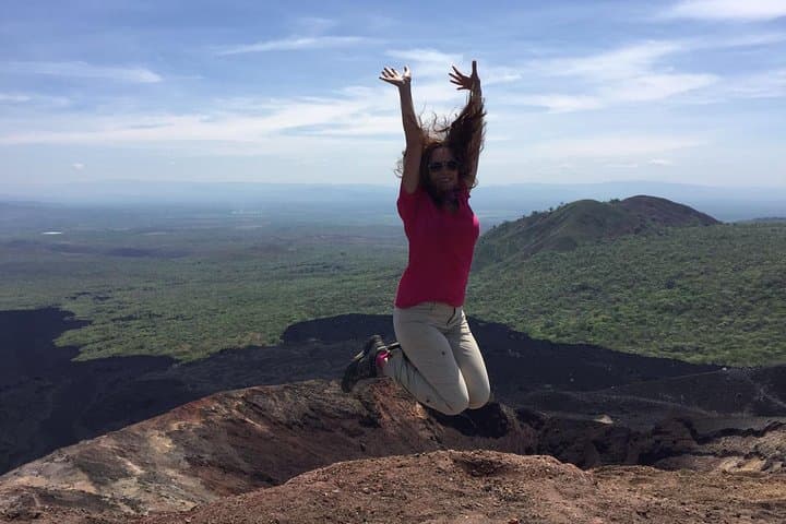Cerro Negro Sandboarding and Volcano Hike from Corinto: Day Trip Guide photo 2