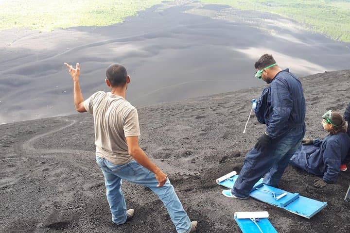 Cerro Negro Sandboarding and Volcano Hike from Corinto: Day Trip Guide photo 4