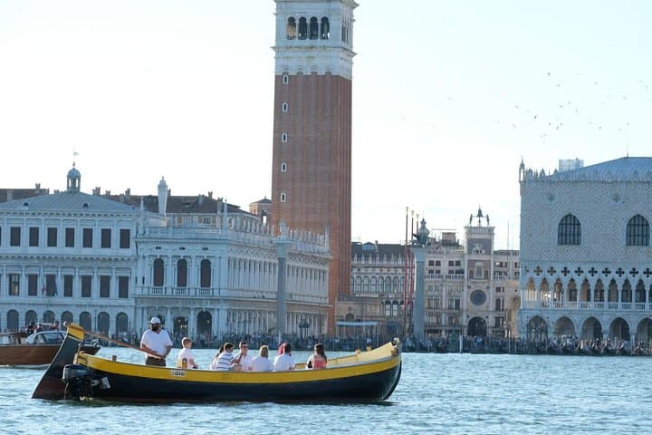 Venice Sunset Cruise: Prosecco Sampierotta Tour of St. Mark’s Basin photo 1