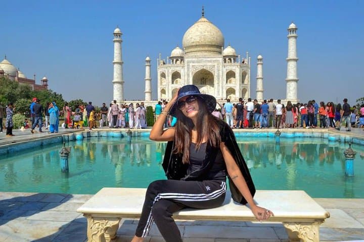 Sunrise at the Taj: Overnight Mumbai to Agra Tour with Flights & Hotel photo 4
