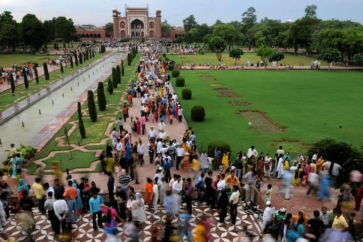 Sunrise at the Taj: Overnight Mumbai to Agra Tour with Flights & Hotel photo 5