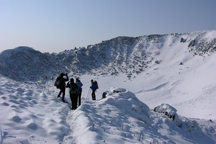Explore Jeju Island: 7-Day Private Hiking Adventure on Mt. Hallasan and Olle Trails photo 1