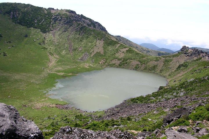 Explore Jeju Island: 7-Day Private Hiking Adventure on Mt. Hallasan and Olle Trails photo 2
