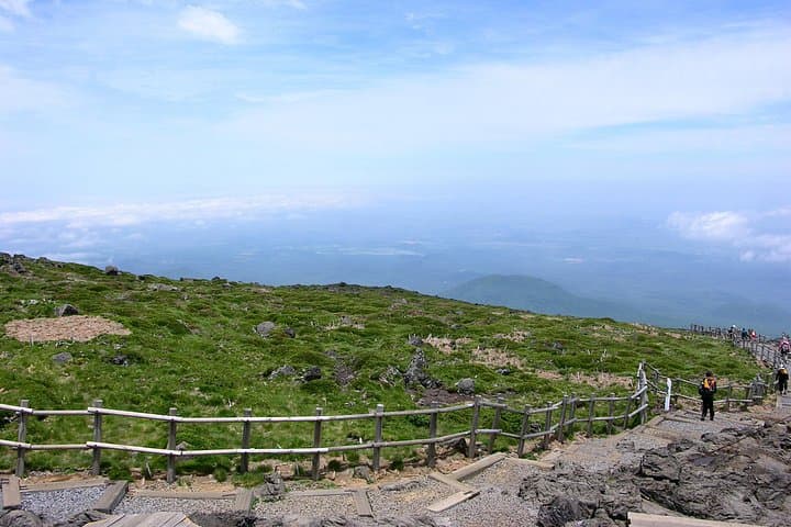 Explore Jeju Island: 7-Day Private Hiking Adventure on Mt. Hallasan and Olle Trails photo 3
