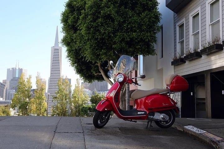 Telegraph Hill & Old Waterfront Walking Tour — Ferry Building to Coit Tower