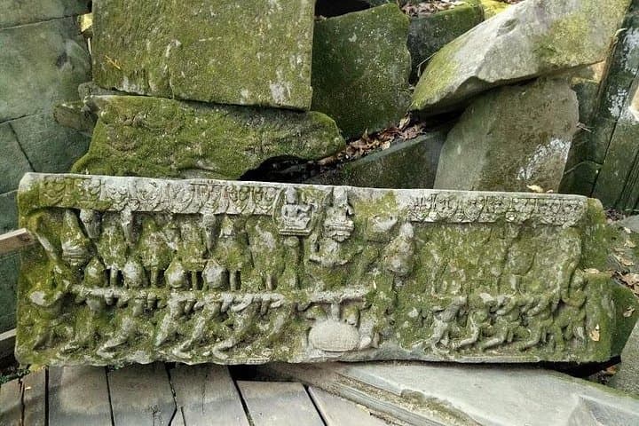 Cycling to Beng Mealea: Off‑Road Temples, Villages & Jungle Ruins photo 3