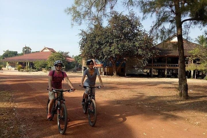 Cycling to Beng Mealea: Off‑Road Temples, Villages & Jungle Ruins photo 4