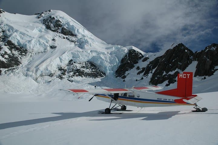55-Minute Grand Circle Ski Plane Tour — Glacier Landing Over Aoraki / Mount Cook photo 2