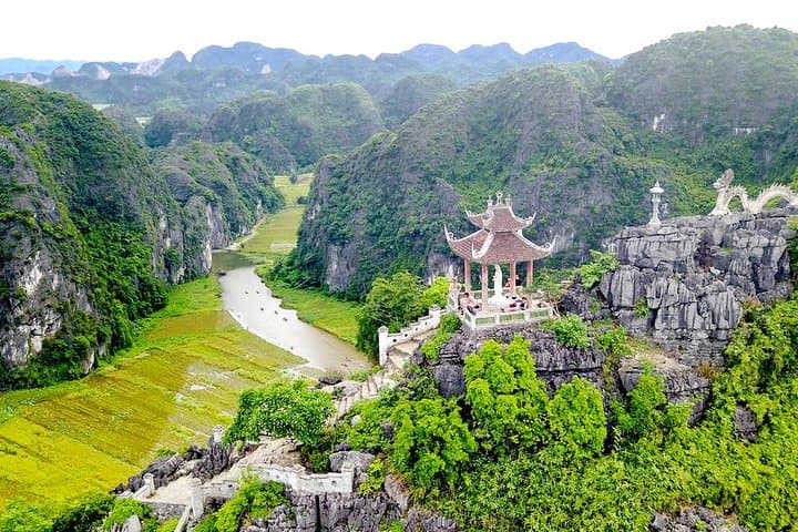 Full-Day Bai Dinh, Mua Cave & Trang An Boat Trip from Hanoi photo 6