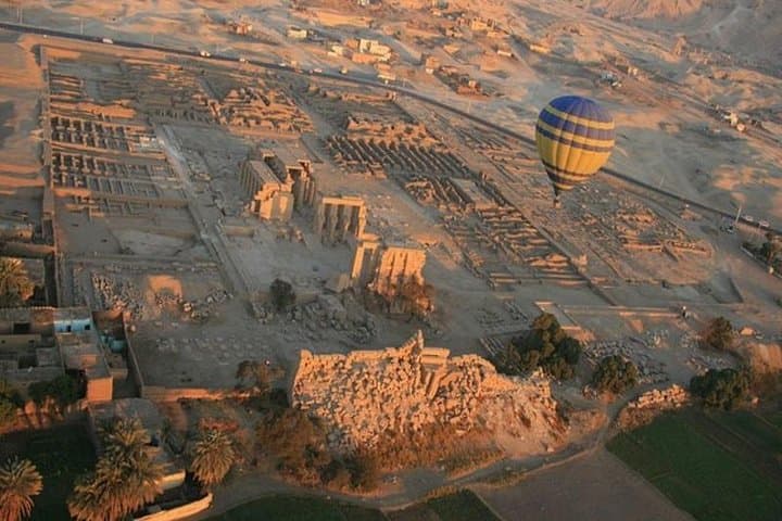 Sunrise Hot Air Balloon Over Luxor: Flying Egypt's Open-Air Museum photo 3