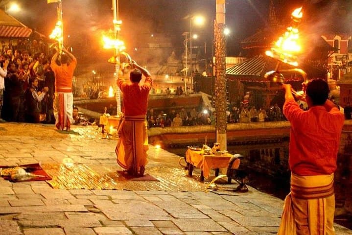 Pashupatinath Cremation Rituals: Observing Hindu Funeral Ceremonies on the Bagmati River photo 2