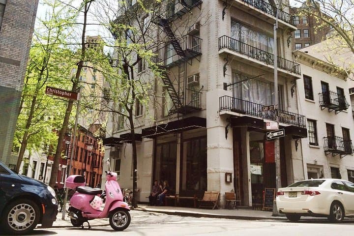 Greenwich Village Walking Tour: Historic Streets, Artists, and Bohemian New York