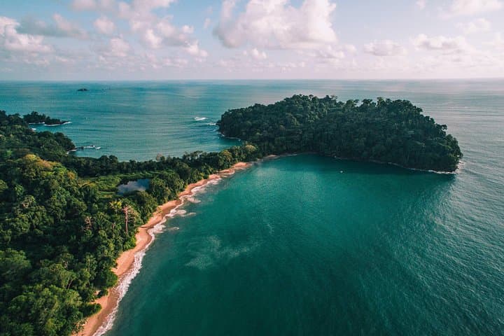 Costa Rica 8-Day All-Inclusive Deluxe Adventure — Volcanoes, Rainforest & Pacific Coast photo 2