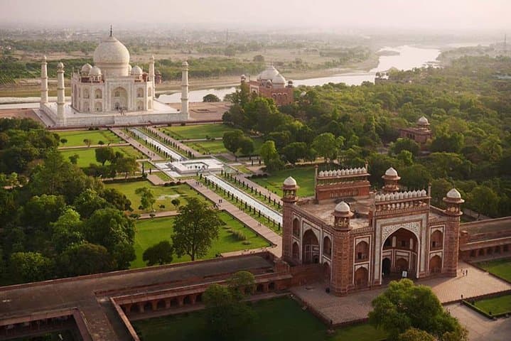 Same-Day Taj Mahal & Agra Fort Tour from Hyderabad — Full-Day Agra Excursion photo 2